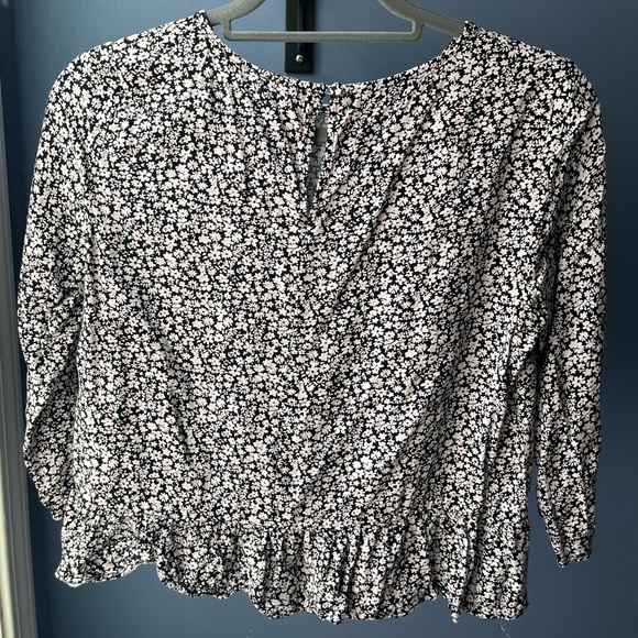 H&M Floral Peplum Top 3/4 Sleeve - Picture 2 of 5
